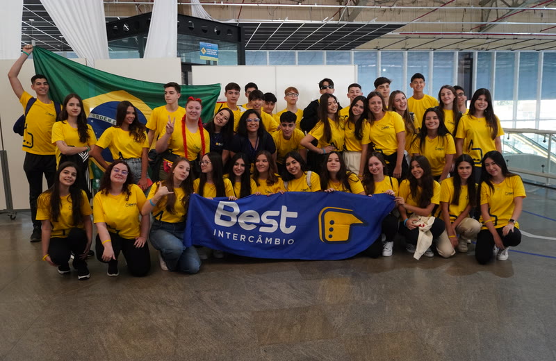 Grupo de intercambistas da Best